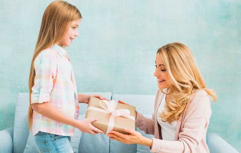 افکار و ایده‌های خلاقانه برای کادوی روز مادر